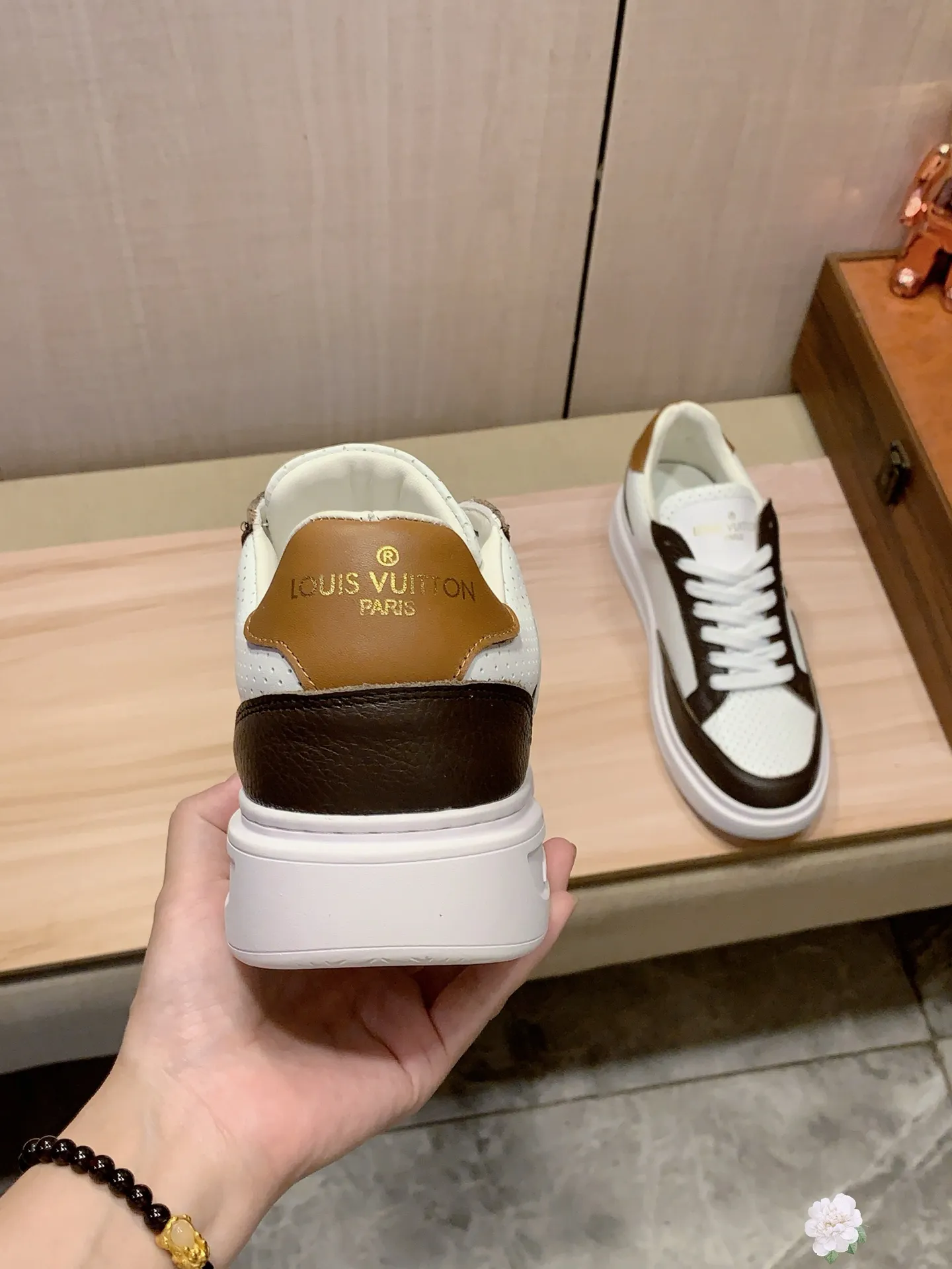 Men's Men's Shoes 💰420💰💰🎩🎩[Lightning][Lightning] "Lv*" The latest and most popular casual shoes, top brands [Seduce] Luxury ~ Purchasing Agency, Top ~ Quality. [Strong] The upper is made of imported breathable cowhide with material ➕ breathable sheepskin feet (•) and fine workmanship. Original stylish and stylish soft rubber wear-resistant and non-slip outsole, light and comfortable on the feet, the real thing looks better when taken in real life, 413: code: 38-44, 6️⃣ colors selected